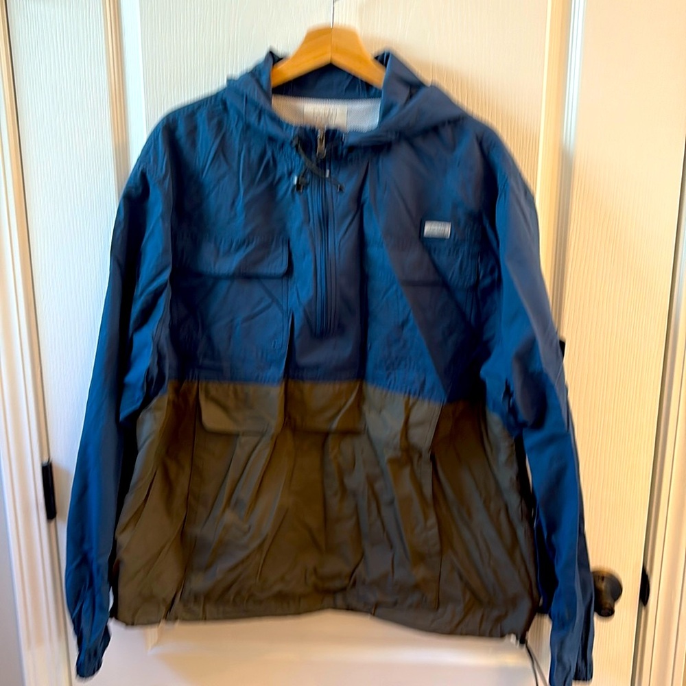 Men’s XL pullover waterproof raincoat hoodie front pocket